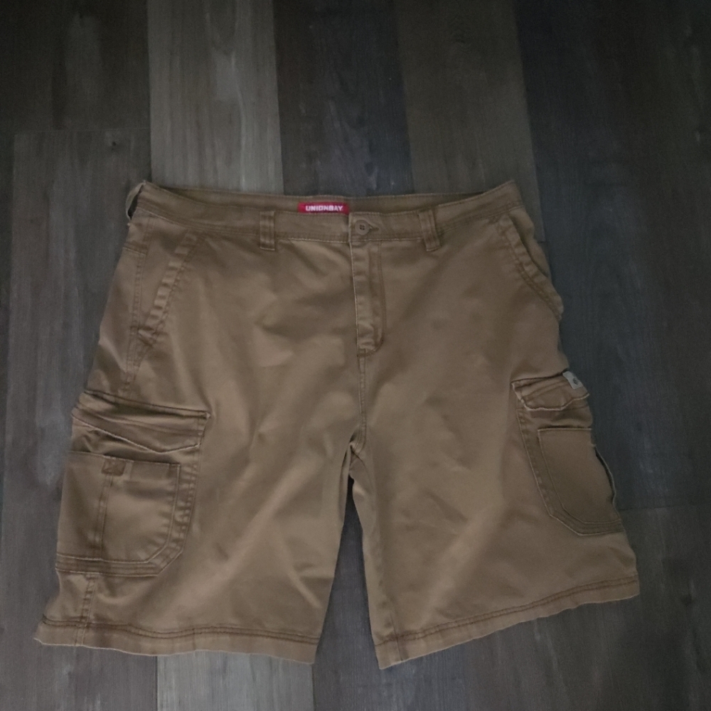 Unionbay Men'sTan‎ Cargo Shorts size 42 Y2k Skater Streetwear